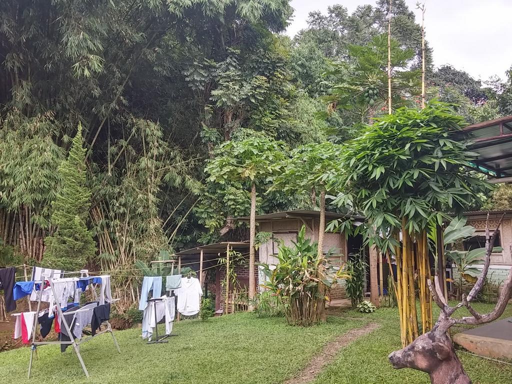 Homestay Triniti Lembang Zewnętrze zdjęcie