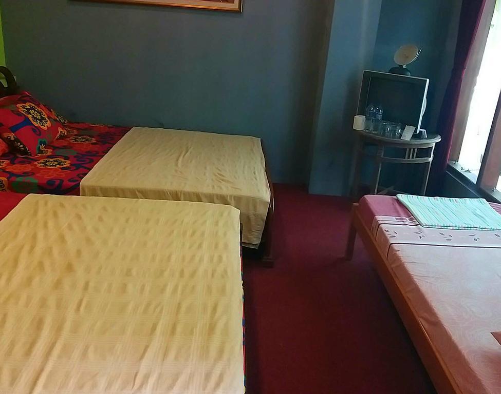 Homestay Triniti Lembang Zewnętrze zdjęcie