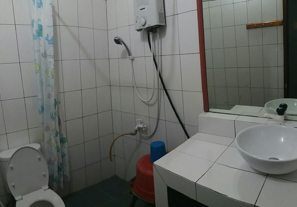 Homestay Triniti Lembang Zewnętrze zdjęcie