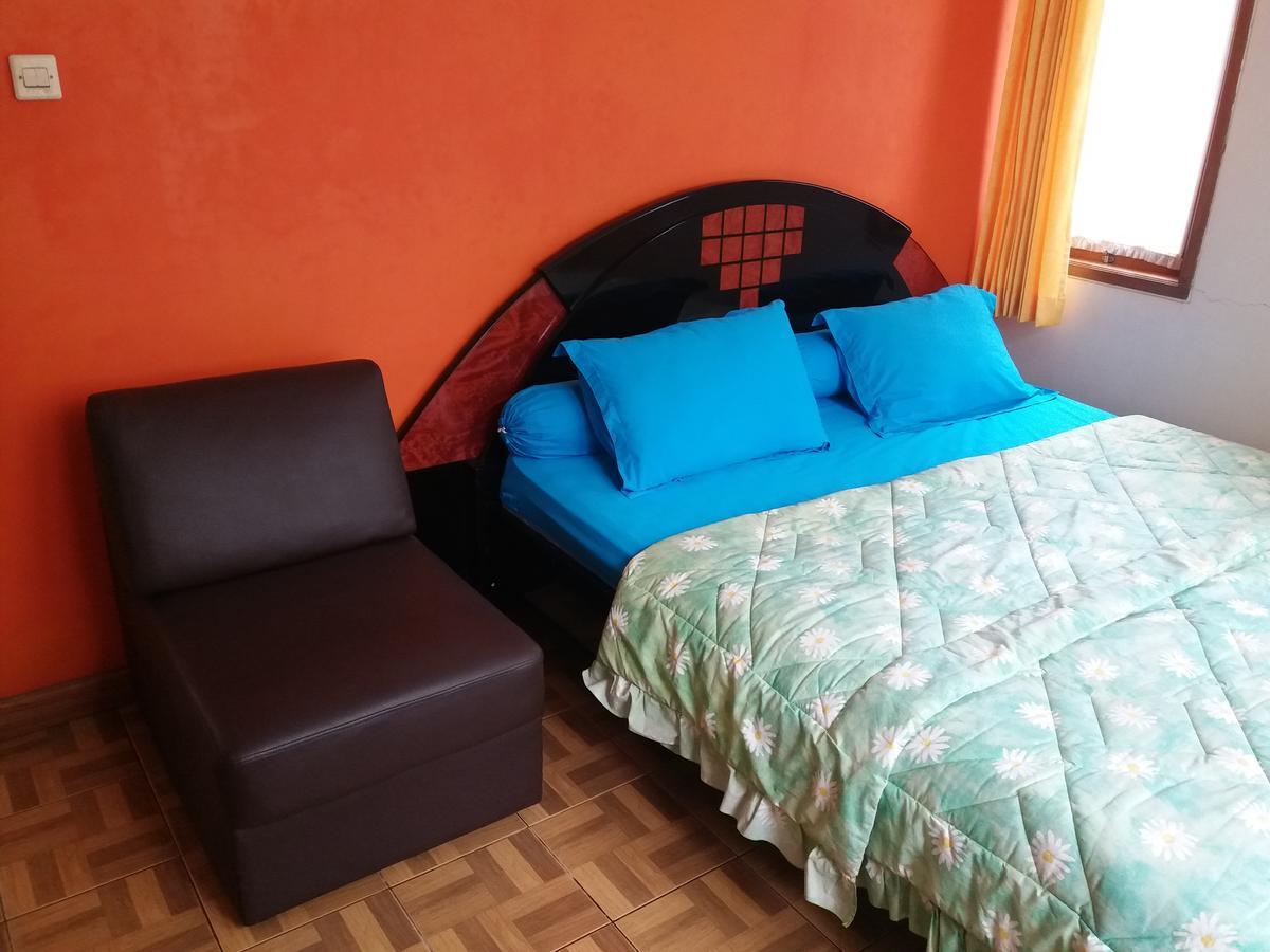 Homestay Triniti Lembang Zewnętrze zdjęcie