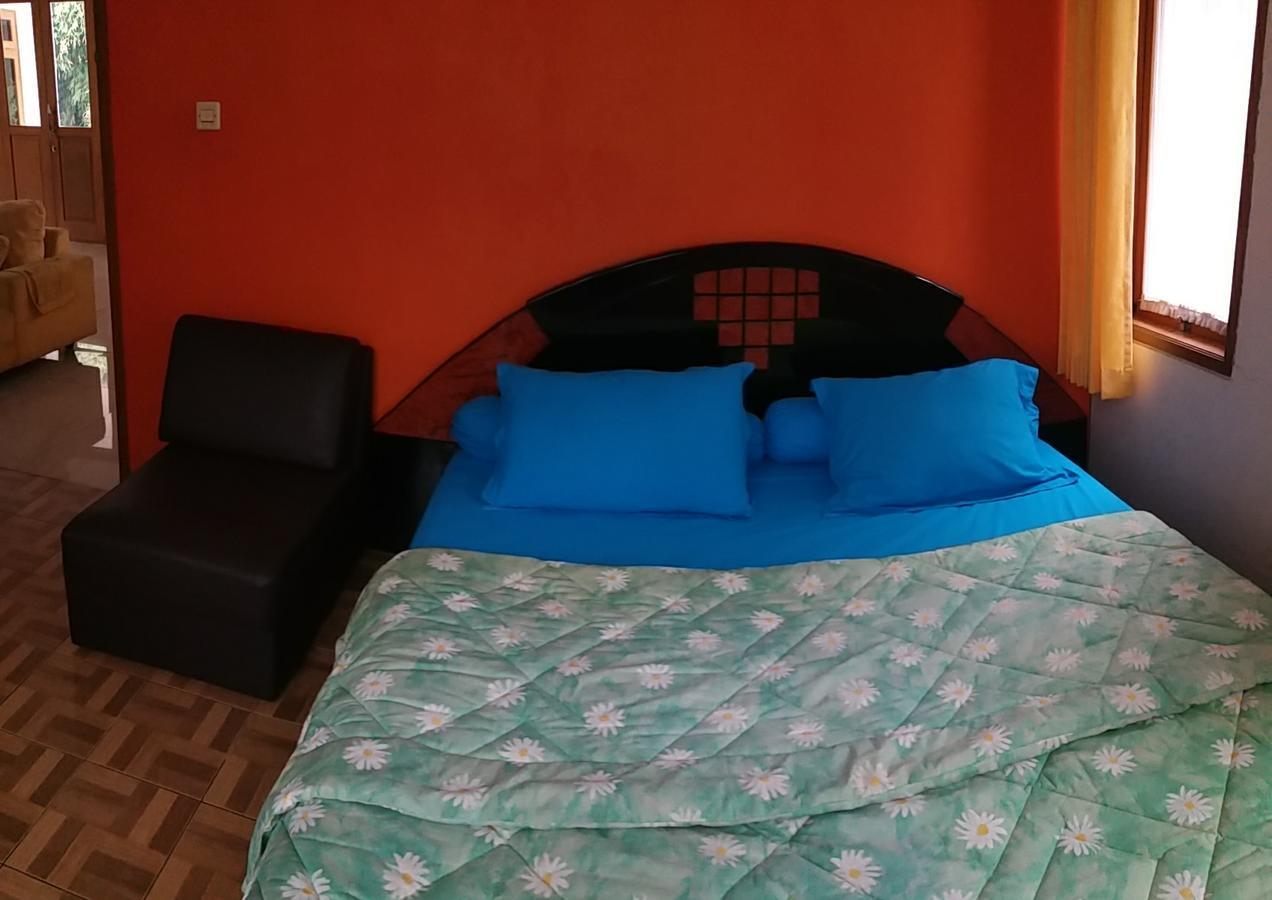 Homestay Triniti Lembang Zewnętrze zdjęcie