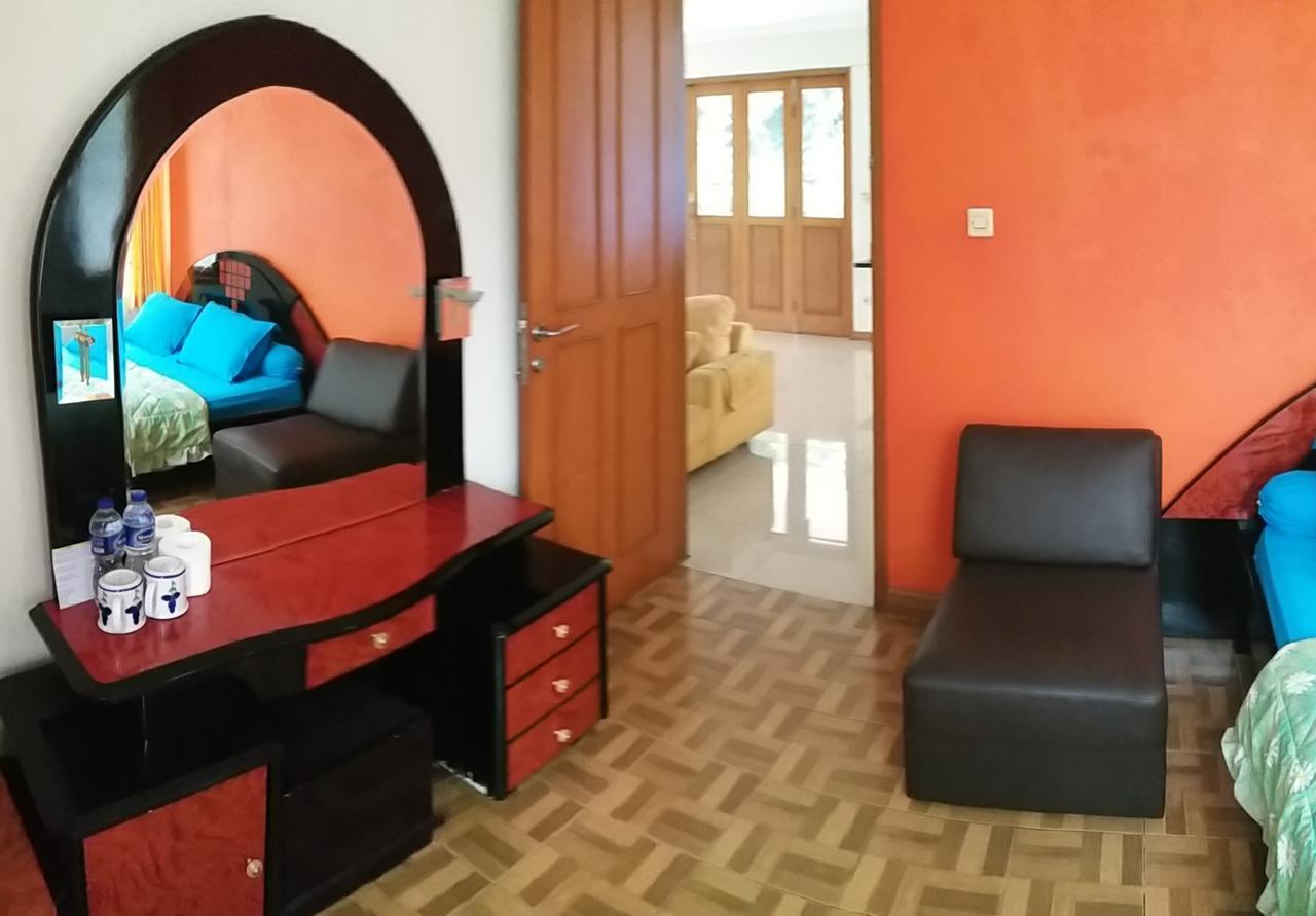 Homestay Triniti Lembang Zewnętrze zdjęcie